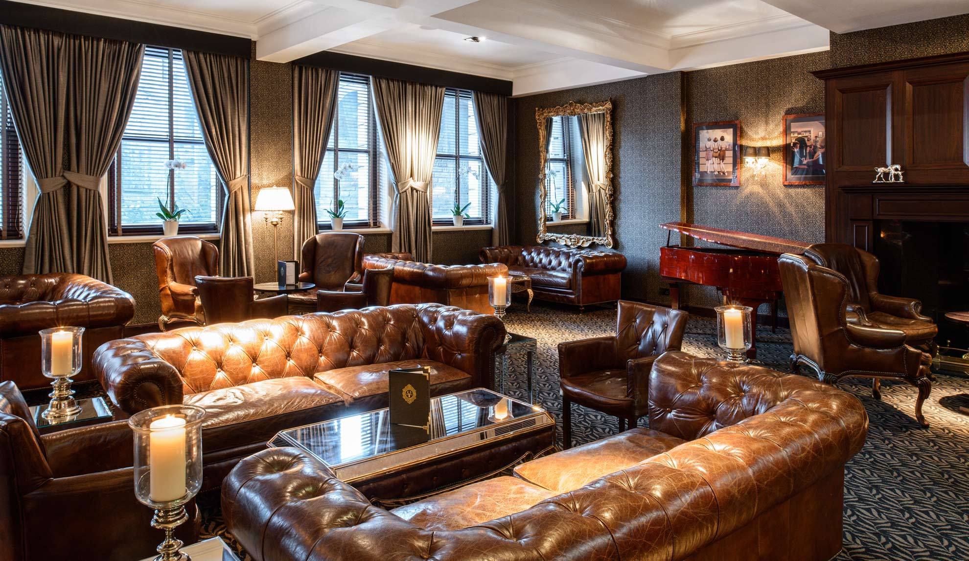 Redwood Bar - Carousel Jill Tate 05